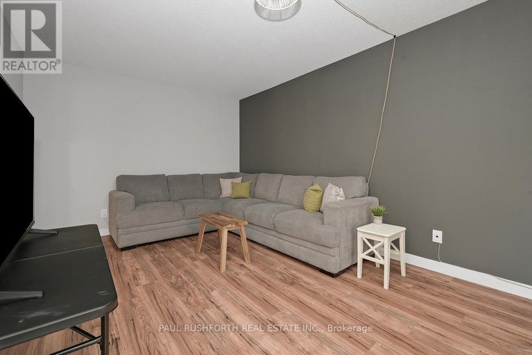 29613824/244-salter-crescent/beaverbrook/ottawa/ontario/K2K1Z2_6