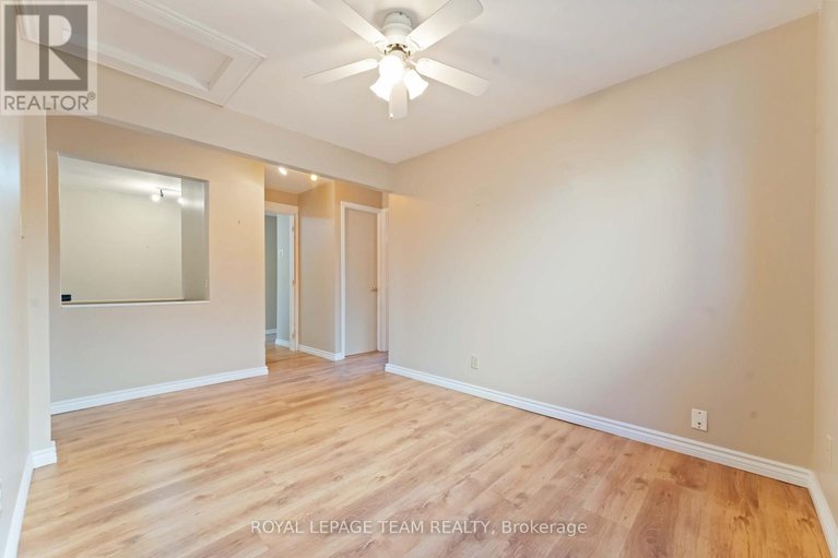 29038836/1094-alenmede-crescent/fairfield-heights/ottawa/ontario/K2B8H3_15