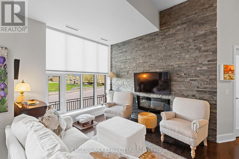 29127401/102-75-cleary-avenue/woodroffe/ottawa/ontario/K2A1R8_16