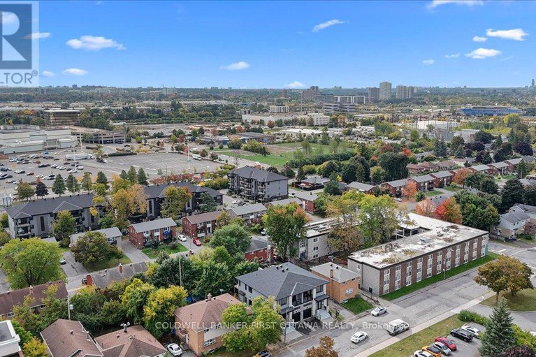 28927666/560-queen-mary-street/overbrookcastle-heights/ottawa/ontario/K1K1W1_45