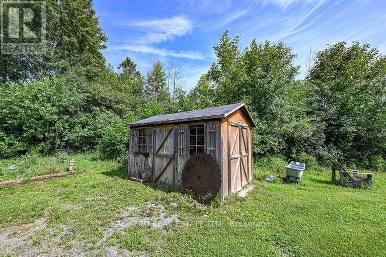 28596832/831-bolton-road/north-grenville-twp-kemptville-south/north-grenville/ontario/K0G1N0_20