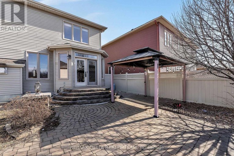 29583764/1983-plainhill-drive/notting-hillsummerside/ottawa/ontario/K4A0E8_45