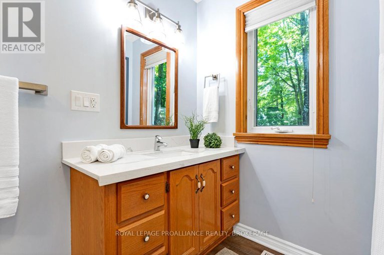 28457440/399-hardwood-ridge/lanark-highlands-dalhousie-twp/lanark-highlands/ontario/K0G1K0_39