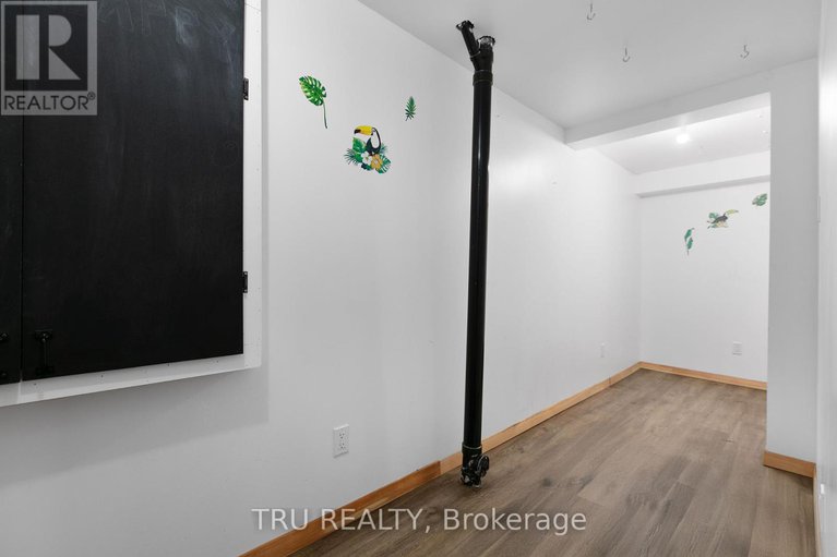 28714500/18-gannet-street-w/carson-meadows/ottawa/ontario/K1K4T7_41