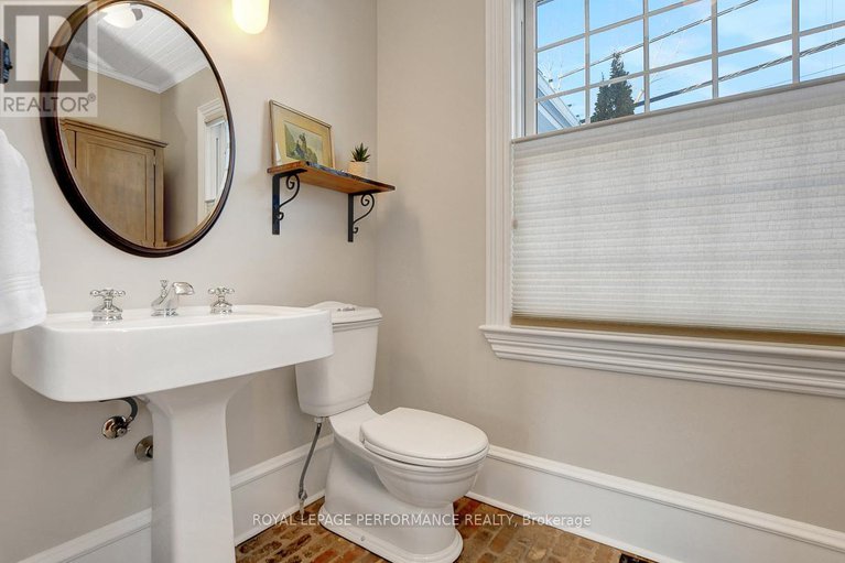 28607990/93-craig-street/village-of-russell/russell/ontario/K4R1A2_20