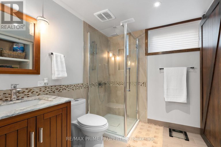 29075456/1545-senateurs-way/fallingbrookpineridge/ottawa/ontario/K4A4A2_41