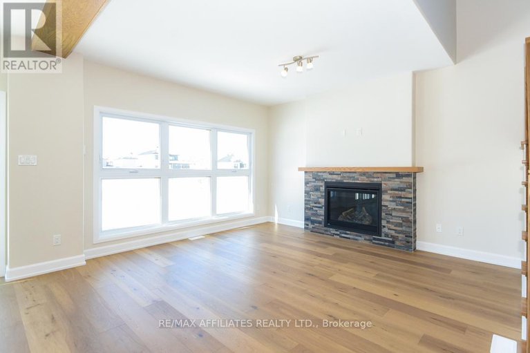 28936750/1060-chablis-crescent/embrun/russell/ontario/K0A1W0_17