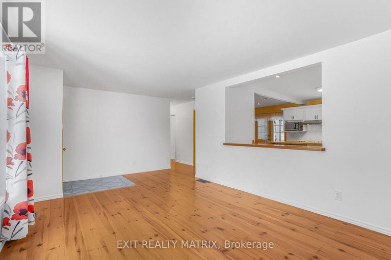 29164784/1261-golf-road/east-hawkesbury-twp/east-hawkesbury/ontario/K6A2R2_6