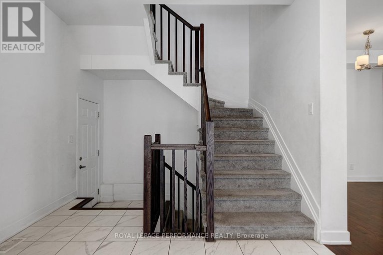 29445576/51-moosonee-crescent/riverside-southgloucester-glen/ottawa/ontario/K4M0M1_68