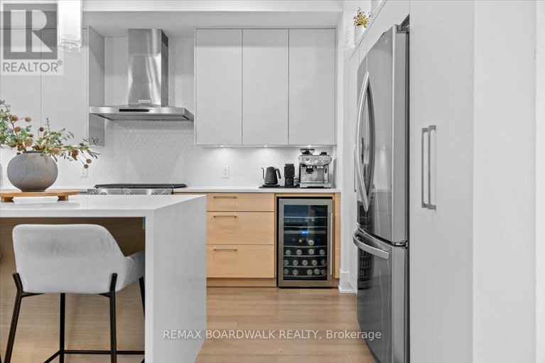 29360290/255-avondale-avenue/westborohampton-park/ottawa/ontario/K1Z7G7_9