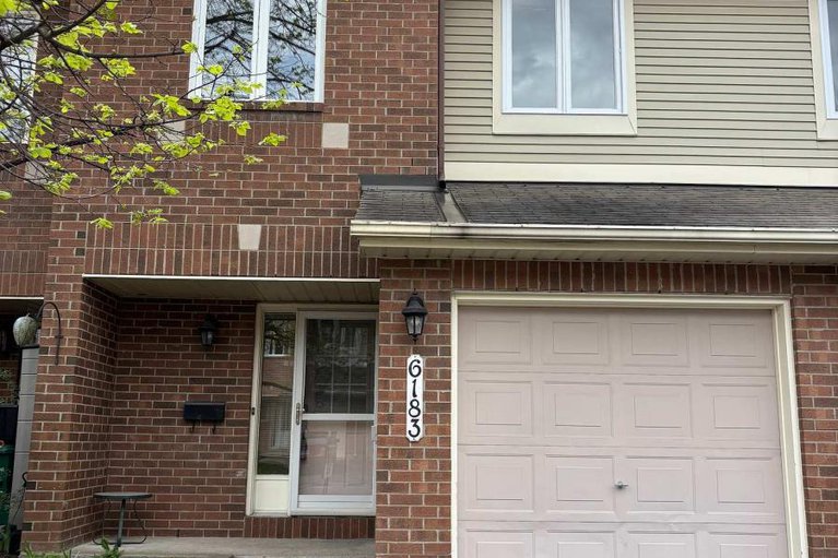 28322403/6-6183-red-willow-drive/chapel-hill/ottawa/ontario/K1C7J1_1