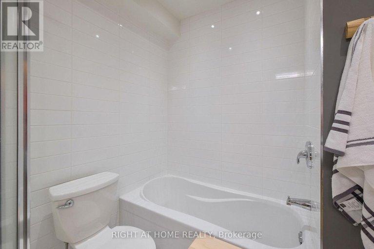 28407268/19-tuscan-private/west-centre-town/ottawa/ontario/K1R1C6_29