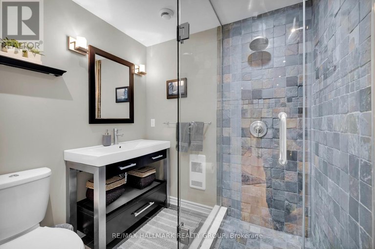 29606718/38-briermoor-crescent/hunt-club-parkgreenboro/ottawa/ontario/K1T3G4_45