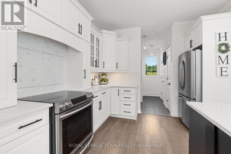 28295947/112-lady-lochead-lane/huntley-ward-south-east/ottawa/ontario/K0A1L0_5