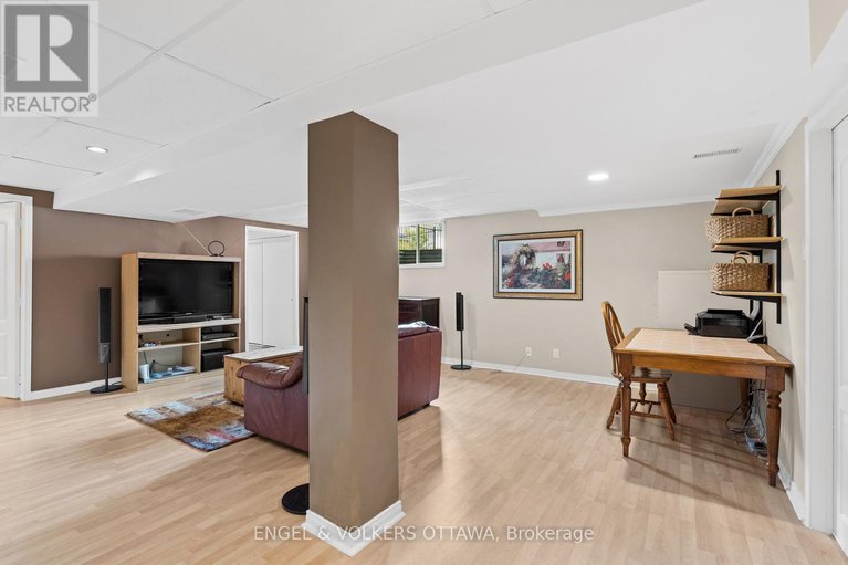 28648158/804-covehead-crescent/riverside-southgloucester-glen/ottawa/ontario/K1V1M3_33