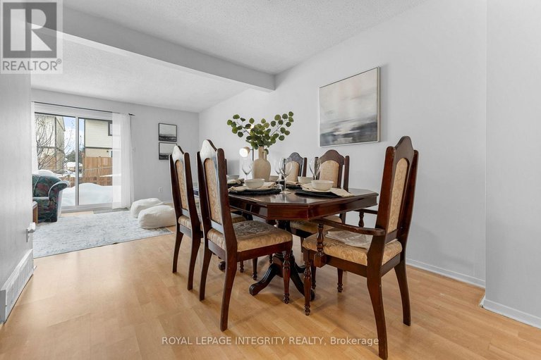 29398806/86-stokes-crescent/glencairnhazeldean/ottawa/ontario/K2L2Z4_8