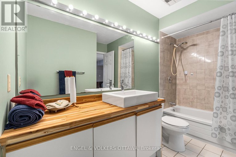 28776813/b-183-cumberland-street/lower-townbyward-market/ottawa/ontario/K1N7H2_33