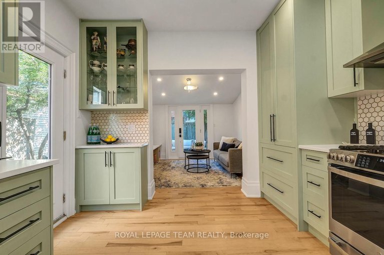 28788981/8-pretoria-avenue/glebe/ottawa/ontario/K1S1W7_16