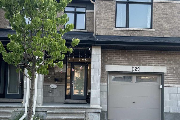 28748327/229-zinnia-way/riverside-southgloucester-glen/ottawa/ontario/K4M0L4_2