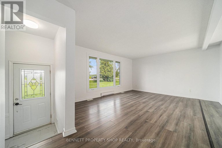 28613601/3316-gregoire-road/osgoode-twp-east-incl-kenmore/ottawa/ontario/K4R1E5_16