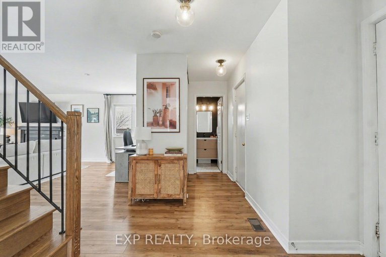 29399476/710-princess-louise-drive/fallingbrookridgemount/ottawa/ontario/K4A3G9_5