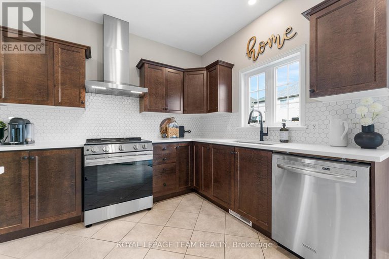 28906807/213-pendra-way/morgans-grantsouth-march/ottawa/ontario/K2W0A6_14
