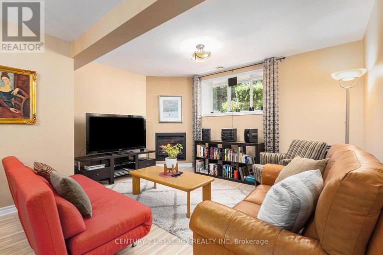 28593734/2365-stoney-lane/cumberland-ridge/ottawa/ontario/K4C1B9_31