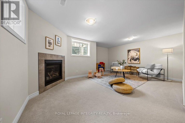 28843345/825-indica-street/stittsville-north/ottawa/ontario/K2S2J8_35