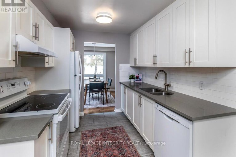 29282826/14-146-valley-stream-drive/leslie-park/ottawa/ontario/K2H9C6_12