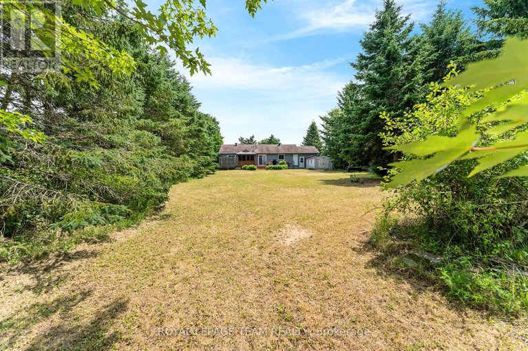 28601734/106-porcupine-trail/dunrobin-shores/ottawa/ontario/K0A1T0_44