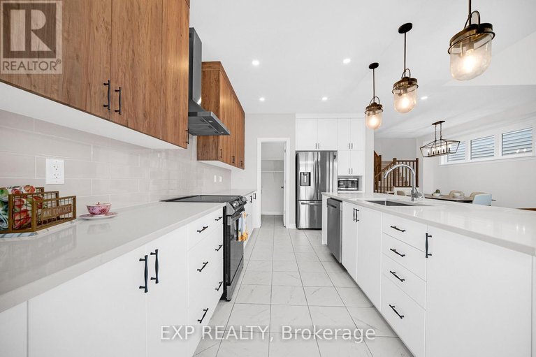 29471377/52-whooping-crane-ridge/riverside-southgloucester-glen/ottawa/ontario/K4M0P2_16