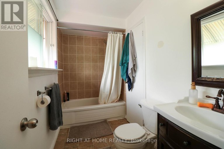 28367293/40-stable-way/bridlewood/ottawa/ontario/K2M1A6_15