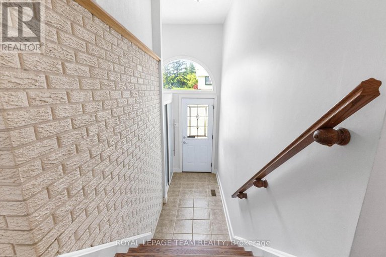 28608553/29-ashgrove-crescent/briargreen/ottawa/ontario/K2G0S1_4