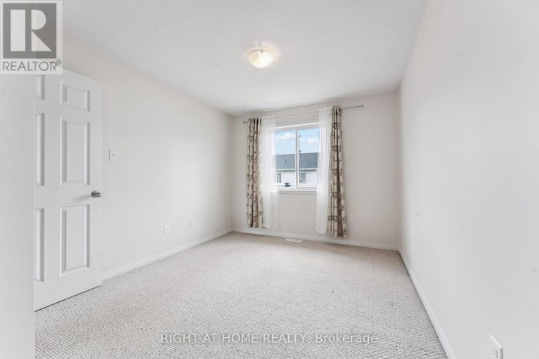 29059749/142-lokoya-street/emerald-meadowstrailwest/ottawa/ontario/K2S0J4_24