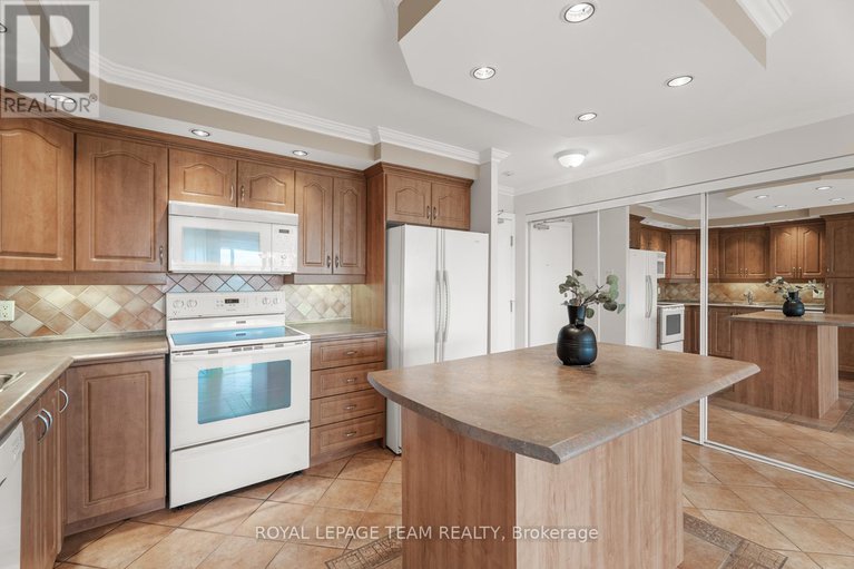 28417377/1508-40-landry-street/vanier/ottawa/ontario/K1L8K4_7