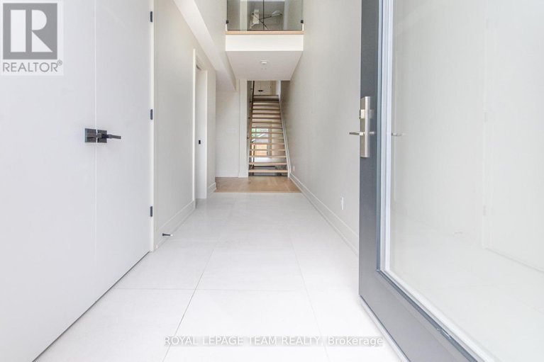 29127394/b-13-fifth-avenue/glebe/ottawa/ontario/K1S2M2_6