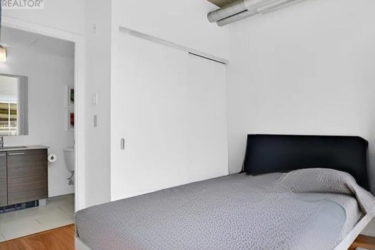 28834906/422-349-mcleod-street/ottawa-centre/ottawa/ontario/K2P0S1_13