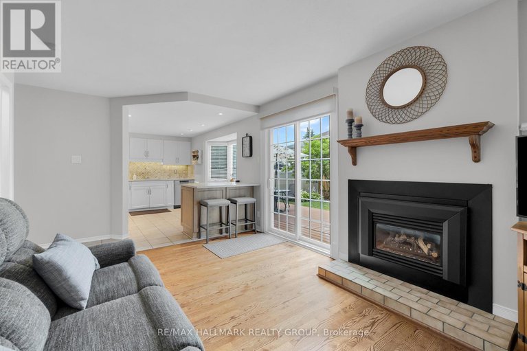 28637166/610-steller-street/fallingbrookpineridge/ottawa/ontario/K4A1N1_24
