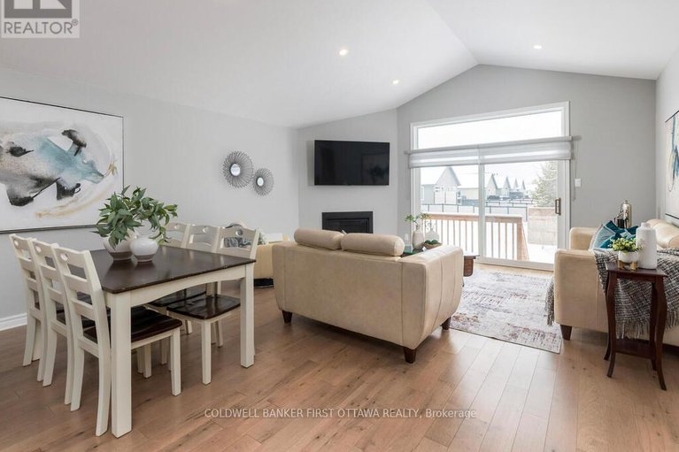 29499474/627-bracewell-street/mississippi-mills-ramsay-twp/mississippi-mills/ontario/K0A1A0_12