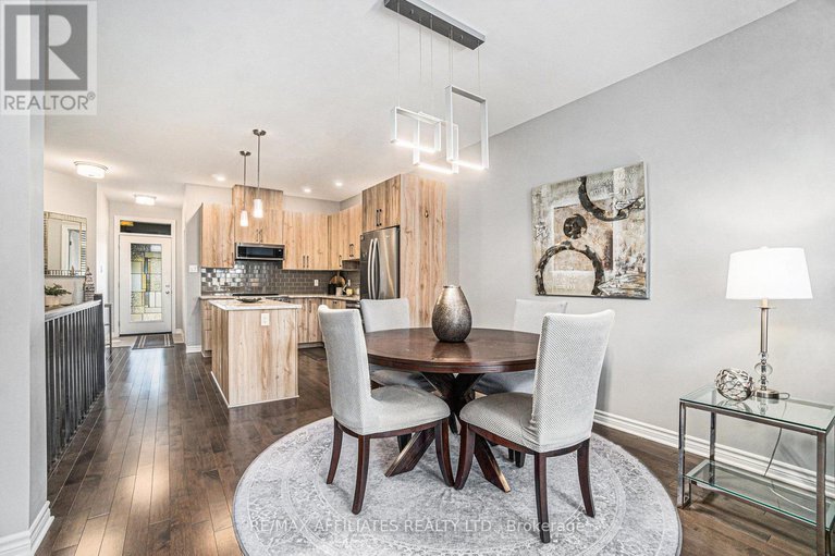 28981202/812-tewin-circle/camelot/ottawa/ontario/K4A1K3_8
