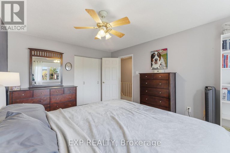 28982372/73-1900-marquis-avenue/beaconwood/ottawa/ontario/K1J8J2_27