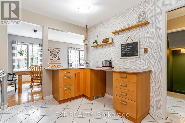 28924711/36-bethune-way/beaverbrook/ottawa/ontario/K2K1C3_14
