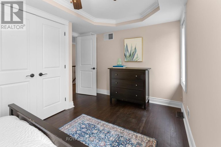 28424968/524-broadview-avenue/mckellarhighland/ottawa/ontario/K2A2L4_15