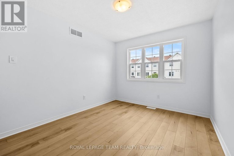 29041198/381-moffatt-pond-court/cedargrovefraserdale/ottawa/ontario/K2J0C9_25