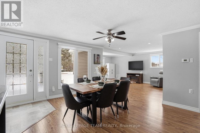 29354963/250-pattee-road/champlain-twp/champlain/ontario/K6A2R2_8