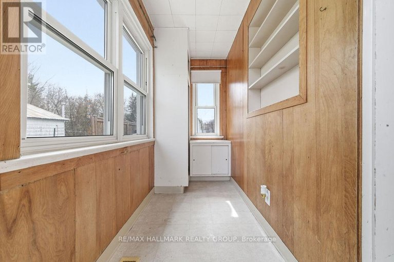 29645048/50-poole-street/mcnabbraeside-twps/mcnabbraeside/ontario/K7S1J2_33