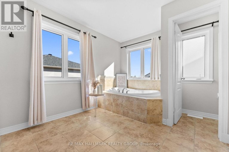 29627658/1965-montmere-avenue/notting-hillsummerside/ottawa/ontario/K4A0E3_32