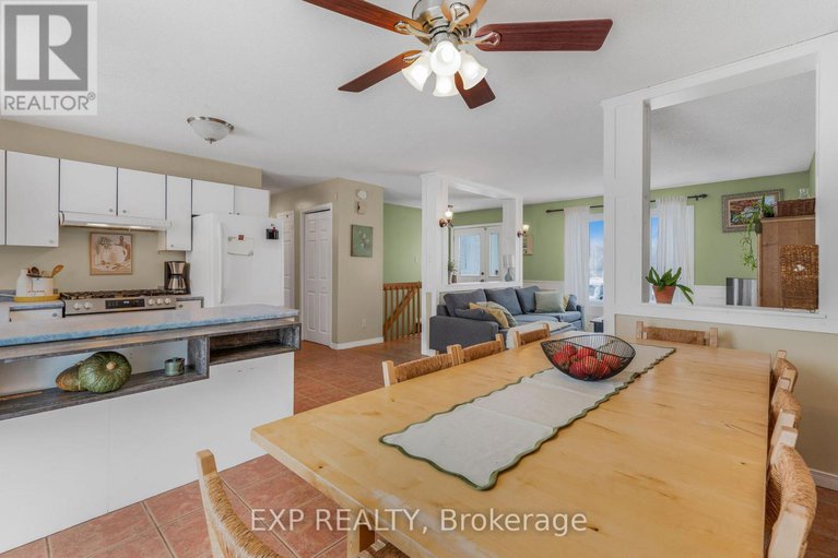 29107612/2690-pattee-road-e/champlain-twp/champlain/ontario/K6A2R2_10