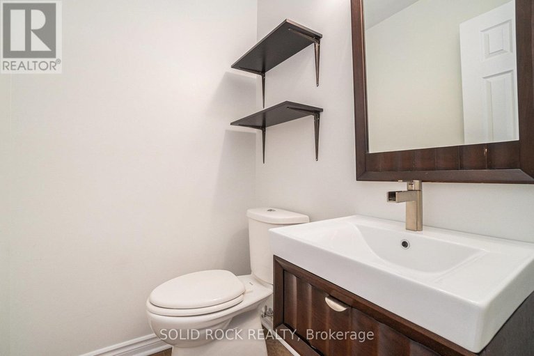 28737979/34-4573-carrington-place/pineview/ottawa/ontario/K1B4P8_18