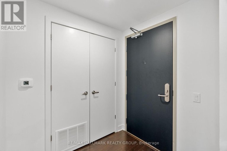 29473369/409-180-george-street/lower-townbyward-market/ottawa/ontario/K1N0G8_5